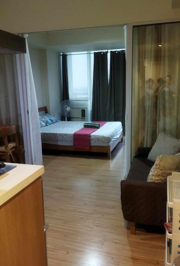 Sm Bicutan Lovely Home Manila Bagian luar foto