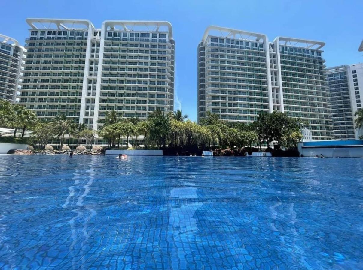 Sm Bicutan Lovely Home Manila Bagian luar foto